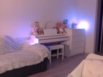webcam girl uwuxo capture image #1139836