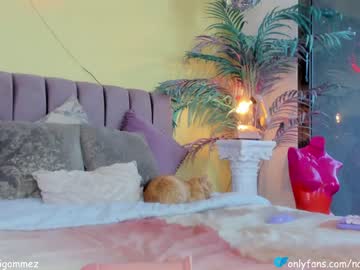 webcam tranny naomigomezz capture image #2732030