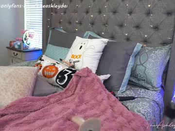 webcam girl theashleydaniels capture image #3831184