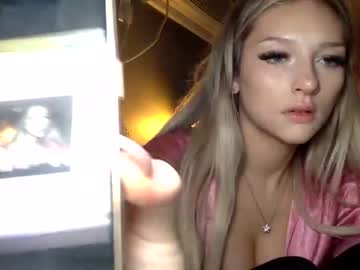 webcam girl katlatte capture image #5513838