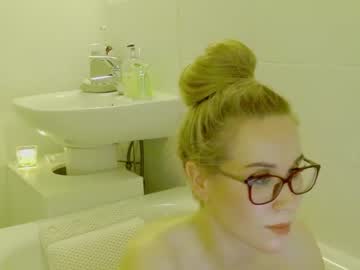 webcam girl myassistant capture image #2665685