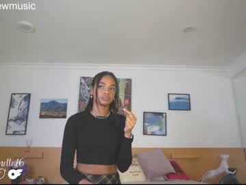 webcam girl camilitasu capture image #4828813