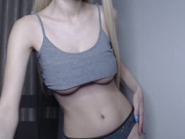webcam girl shy_hott1e capture image #2276483