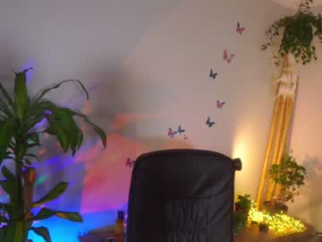 webcam girl juicyandthepussyblvd capture image #4820175