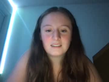 webcam girl emmababydolls capture image #3700554