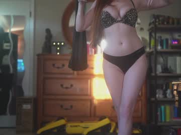 webcam girl tinatopp capture image #2109362