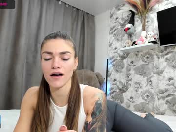 webcam girl joconda capture image #1355043