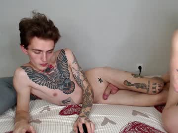 webcam couple bee_sting capture image #642411