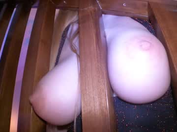 webcam girl juicyandthepussyblvd capture image #4716745