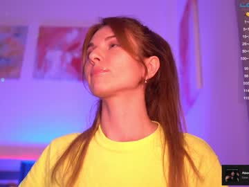 webcam girl sweetkira555 capture image #4066516