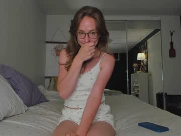 webcam girl innocentprovenguilty capture image #2840428