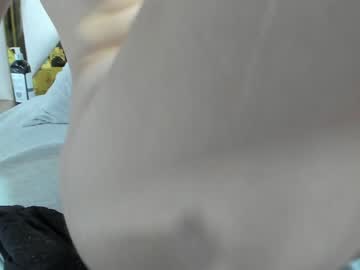 webcam girl emyli_sweet_ capture image #1472764