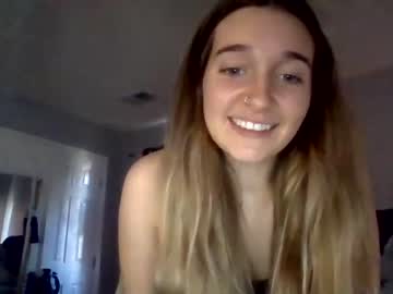 webcam girl jillylovestay capture image #5541376