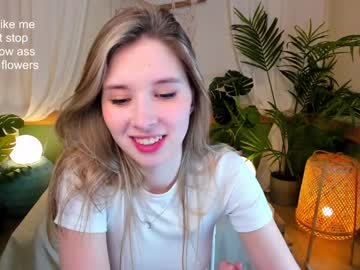 webcam girl milablush capture image #4949350