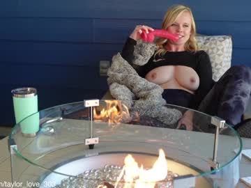 webcam girl taylor_love_303 capture image #1370531