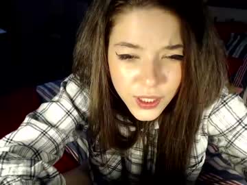 webcam girl christine_horny capture image #348019