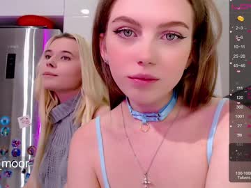 webcam girl small_blondee capture image #4165687