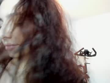 webcam girl 9harlotte99 capture image #4743791