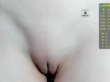 webcam girl _witch__ capture image #1408510