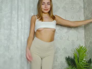 webcam girl little_hotttie capture image #5524933