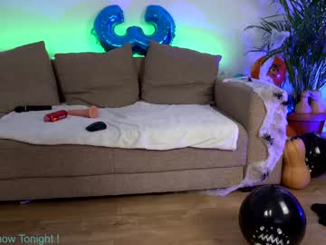 webcam girl naughtyrider69 capture image #606381