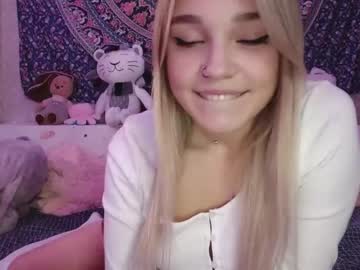 webcam girl babyfromtheforest capture image #590247