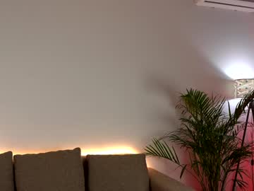 webcam girl naughtyrider69 capture image #2618227