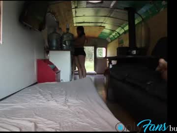 webcam couple busbuddies capture image #3458304