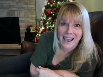 webcam girl daniluvs2 capture image #4749192
