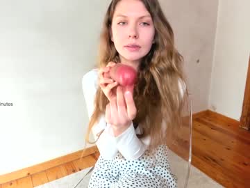 webcam girl giveyouelevenminutes capture image #1884312
