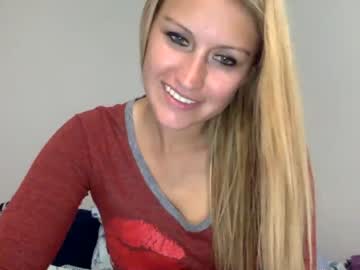 webcam girl smexxii93 capture image #4098545