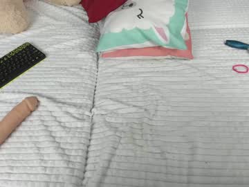 webcam girl arinamir capture image #2046469