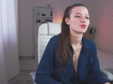 webcam girl pion_white capture image #2374860