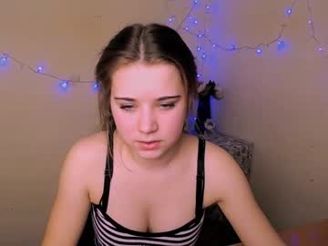 webcam girl lolalov_ capture image #1466100