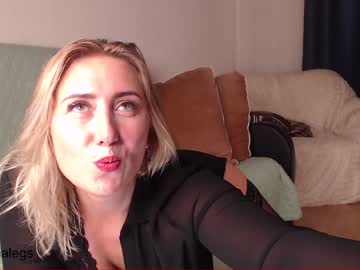 webcam girl foxydiamond2020 capture image #3915843
