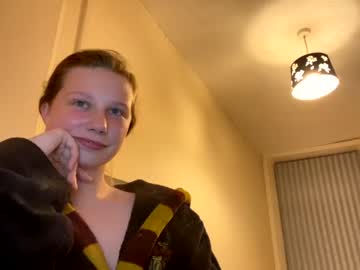 webcam girl mamabea capture image #4167339