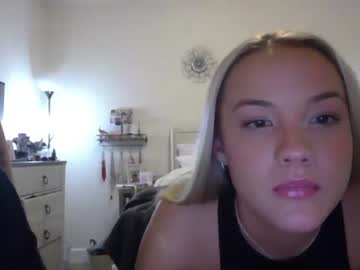 webcam girl varsitybaby000 capture image #675582