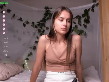 webcam girl twinkle_planet capture image #4174322