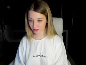 webcam girl sun_shine_baby capture image #2079531