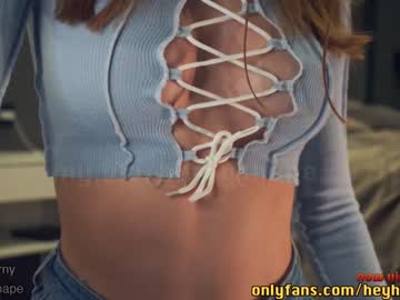 webcam girl heyhorny_cb capture image #498086