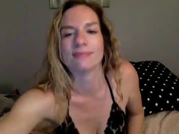 webcam girl crazylilhunniee capture image #5471399