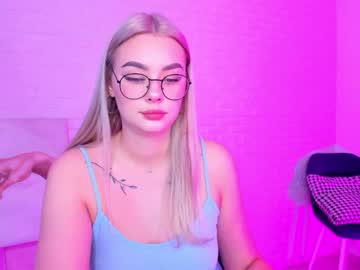 webcam girl 8a8y_nura capture image #2016913