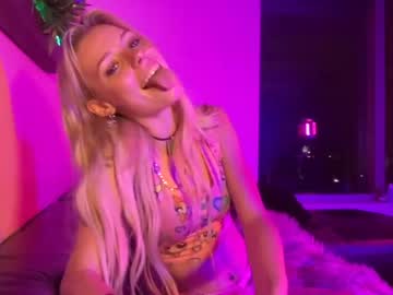 webcam girl skyeangelx0 capture image #3215062