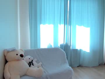 webcam girl yana_squrel_22 capture image #2717054