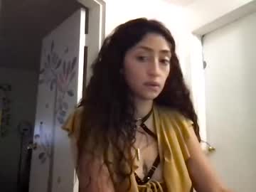 webcam girl amongmilky97 capture image #5517427