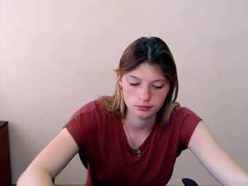 webcam girl lolli_fox_ capture image #2957138