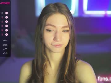 webcam girl angels_kiss capture image #4428675