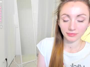 Cam for lil_rora