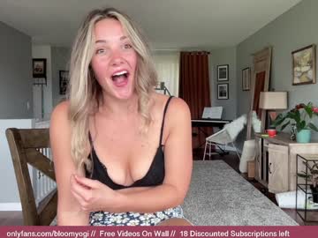 webcam girl bloomyogi capture image #2798679