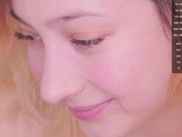 webcam girl aveksmr capture image #2110096